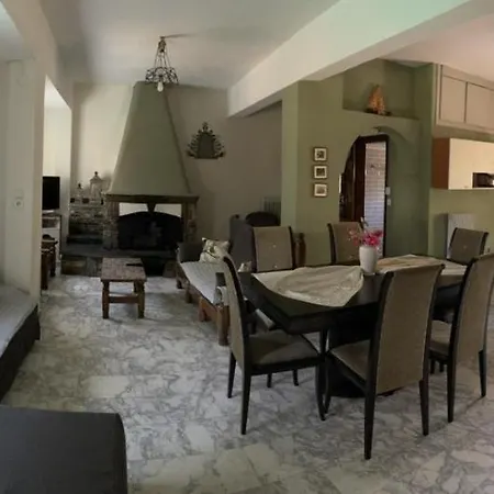 컨트리하우스 Theodoras House